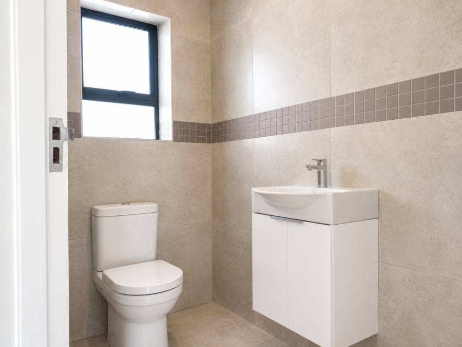 3 Bedroom Property for Sale in Fraaiuitsig Western Cape